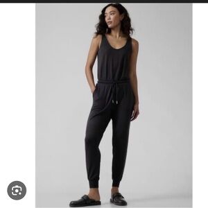 NWT Athleta Black Women’s Jumpsuit – Chic &‎ Comfortable